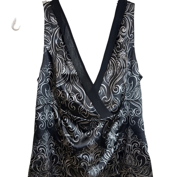 Jones Black & Silver V-Neck Black Trim Dress Size 12 - Picture 4 of 12